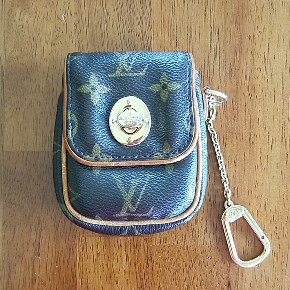 Authentic Louis Vuitton Tulum Cles
